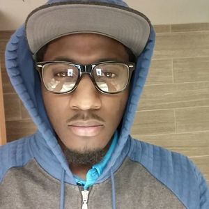 Meet your Posher, Leahcim